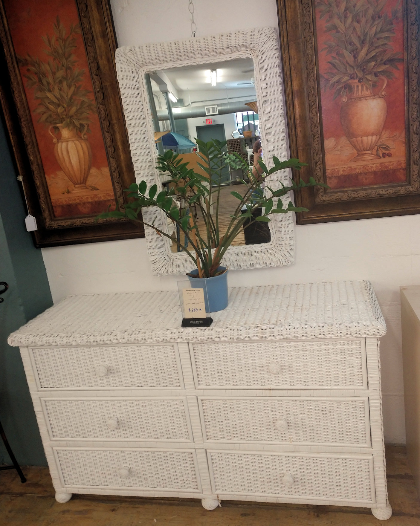 Wicker Dresser W Mirror